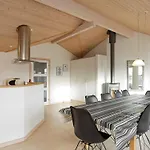 Four-Bedroom Holiday home in Jerup 1 Feriehus