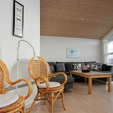 別荘 8 Person Holiday Home In Jerup *