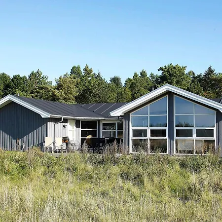 8 Person Holiday Home In Jerup 別荘